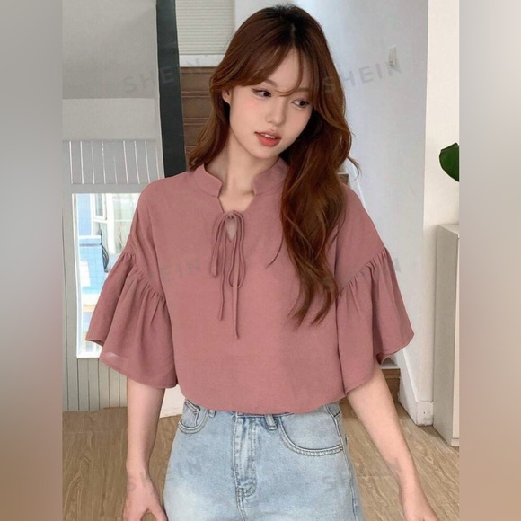 A04 NEW Womens Tie Neck Flounce Half Sleeve Blouse Y Neck Top Salmon Flowy Small - Picture 5 of 10